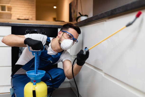 Best Exterminator Services  in Grand Ronde, OR